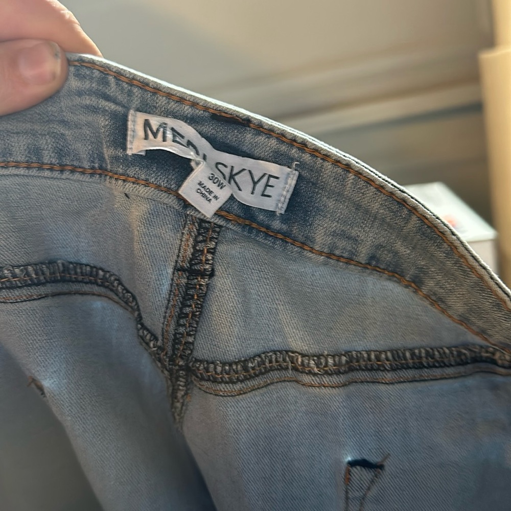 Plus size Distressed Jeans size 30 never worn NWT Meri Skye light